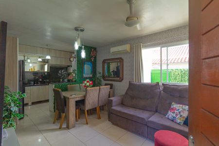 Casa de condomínio à venda com 112m², 2 quartos e 2 vagas Casa de condomínio à venda com 112m², 2 quartos e 2 vagasSala