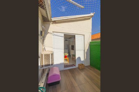 Casa de condomínio à venda com 112m², 2 quartos e 2 vagas Casa de condomínio à venda com 112m², 2 quartos e 2 vagasVaranda