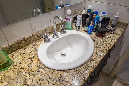 Apartamento à venda com 110m², 3 quartos e sem vagaBanheiro