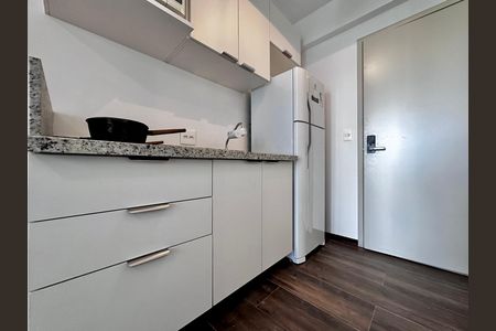 Studio à venda com 28m², 0 quarto e sem vaga Studio à venda com 28m², 0 quarto e sem vagaCozinha