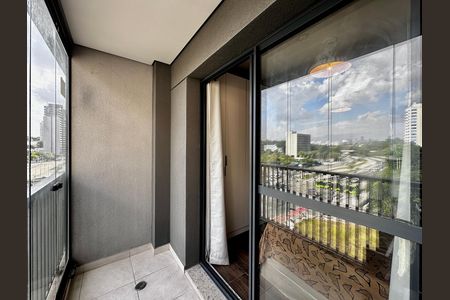 Studio à venda com 28m², 0 quarto e sem vaga Studio à venda com 28m², 0 quarto e sem vagaSacada