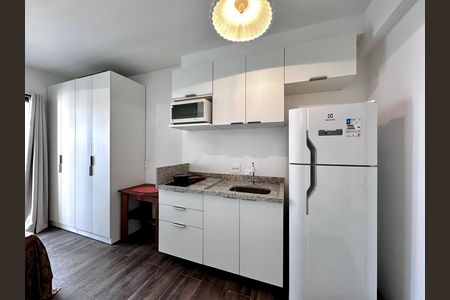 Studio à venda com 28m², 0 quarto e sem vaga Studio à venda com 28m², 0 quarto e sem vagaCozinha
