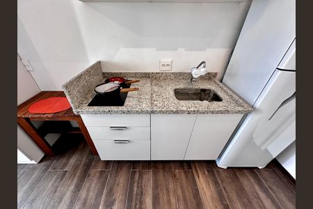 Studio à venda com 28m², 0 quarto e sem vaga Studio à venda com 28m², 0 quarto e sem vagaCozinha