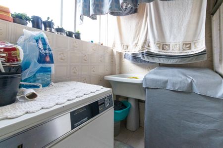 Apartamento à venda com 57m², 2 quartos e 1 vaga Apartamento à venda com 57m², 2 quartos e 1 vagaÁrea de Serviço