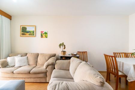 Apartamento à venda com 57m², 2 quartos e 1 vaga Apartamento à venda com 57m², 2 quartos e 1 vagaSala