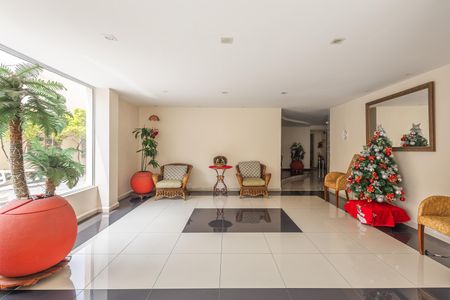 Apartamento à venda com 99m², 2 quartos e sem vagaHall social