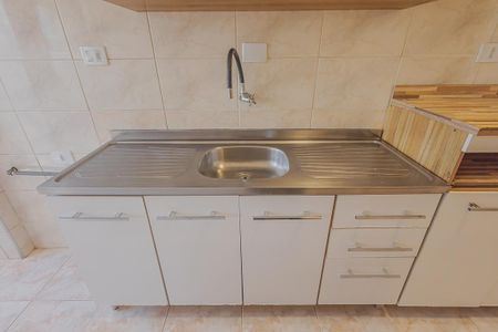 Apartamento à venda com 99m², 2 quartos e sem vagaCozinha