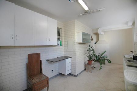 Apartamento à venda com 600m², 5 quartos e 4 vagasÁrea de Serviço