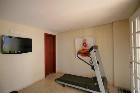 Apartamento à venda com 600m², 5 quartos e 4 vagasCobertura - Sala de Estudo