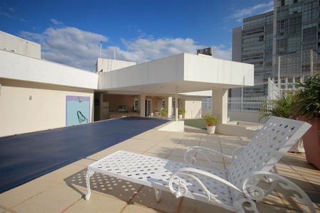 Apartamento à venda com 600m², 5 quartos e 4 vagasCobertura - Piscina
