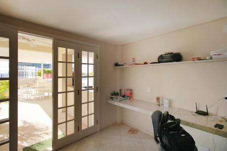 Apartamento à venda com 600m², 5 quartos e 4 vagasCobertura - Sala de Estudo
