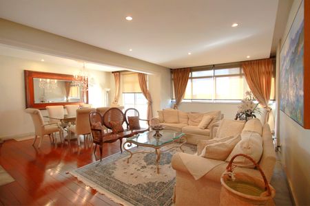 Apartamento à venda com 600m², 5 quartos e 4 vagasSala