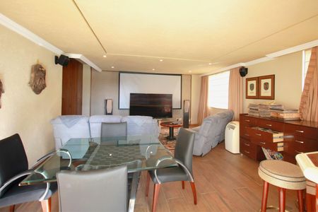 Apartamento à venda com 600m², 5 quartos e 4 vagasCobertura - Cinema