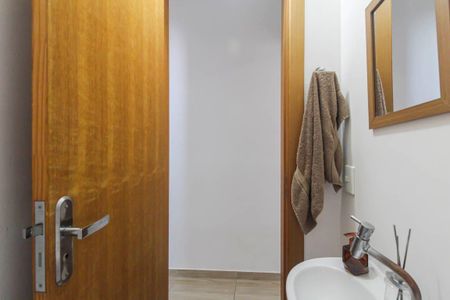 Casa à venda com 180m², 3 quartos e 2 vagas Casa à venda com 180m², 3 quartos e 2 vagasLavabo