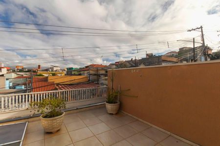 Casa à venda com 180m², 3 quartos e 2 vagas Casa à venda com 180m², 3 quartos e 2 vagasVaranda da Suite