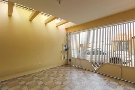 Casa à venda com 180m², 3 quartos e 2 vagas Casa à venda com 180m², 3 quartos e 2 vagasGaragem