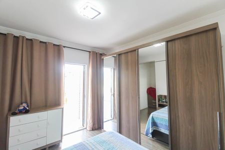 Casa à venda com 180m², 3 quartos e 2 vagas Casa à venda com 180m², 3 quartos e 2 vagasSuite