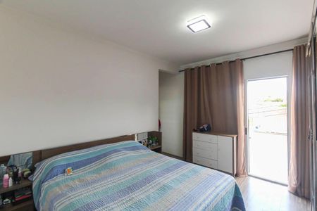 Casa à venda com 180m², 3 quartos e 2 vagas Casa à venda com 180m², 3 quartos e 2 vagasSuite