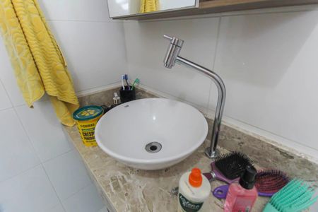 Casa à venda com 180m², 3 quartos e 2 vagas Casa à venda com 180m², 3 quartos e 2 vagasBanheiro