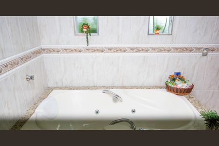 Casa para alugar com 250m², 3 quartos e 3 vagasBanheiro da Suíte