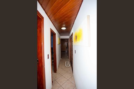 Casa para alugar com 250m², 3 quartos e 3 vagasCorredor