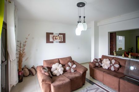 Casa para alugar com 250m², 3 quartos e 3 vagasSala de TV