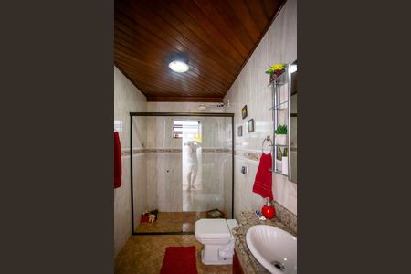 Casa para alugar com 250m², 3 quartos e 3 vagasBanheiro Social