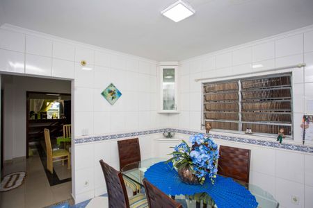 Casa para alugar com 250m², 3 quartos e 3 vagasSala 3