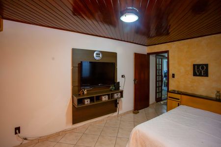 Casa para alugar com 250m², 3 quartos e 3 vagasSuíte