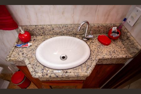 Casa para alugar com 250m², 3 quartos e 3 vagasBanheiro Social