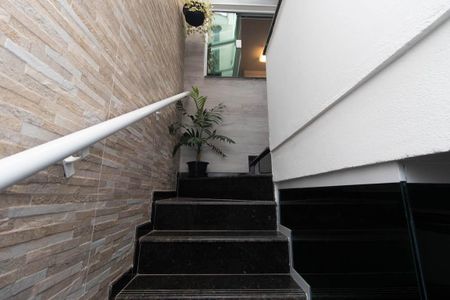 Casa de condomínio à venda com 120m², 3 quartos e 2 vagasEscada Garagem