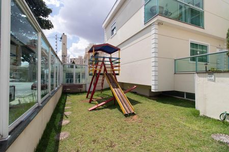 Casa de condomínio à venda com 120m², 3 quartos e 2 vagasÁrea Comum - Playground