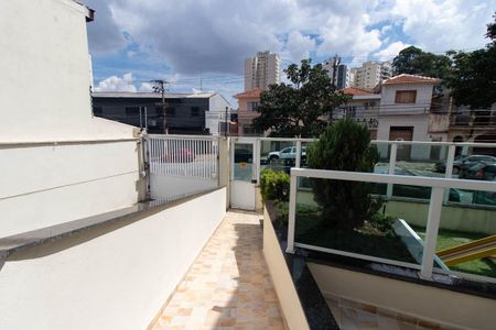 Casa de condomínio à venda com 120m², 3 quartos e 2 vagasEntrada