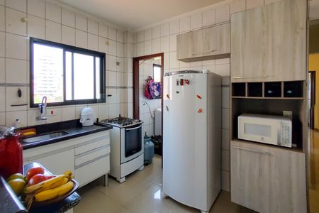 Apartamento para alugar com 70m², 2 quartos e 1 vaga Apartamento para alugar com 70m², 2 quartos e 1 vagaCozinha