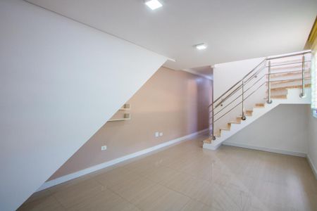 Apartamento à venda com 96m², 2 quartos e 1 vaga Apartamento à venda com 96m², 2 quartos e 1 vagaSala