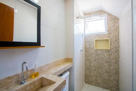 Apartamento à venda com 96m², 2 quartos e 1 vaga Apartamento à venda com 96m², 2 quartos e 1 vagaBanheiro social