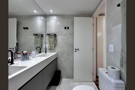 Apartamento à venda com 140m², 3 quartos e 3 vagasBanheiro Suíte 2