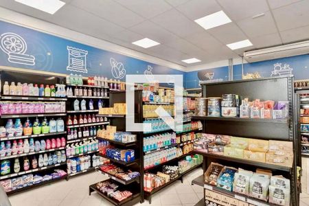 Apartamento à venda com 140m², 3 quartos e 3 vagasÁrea comum - Área comum - Mercadinho