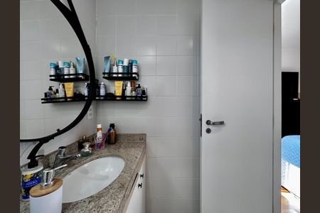 Apartamento à venda com 140m², 3 quartos e 3 vagasBanheiro Suíte 1