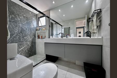 Apartamento à venda com 140m², 3 quartos e 3 vagasBanheiro Suíte 2