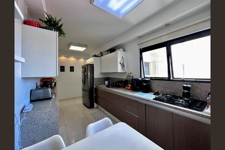 Apartamento à venda com 140m², 3 quartos e 3 vagasCozinha