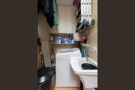 Casa de condomínio à venda com 66m², 2 quartos e 2 vagasÁrea de Serviço