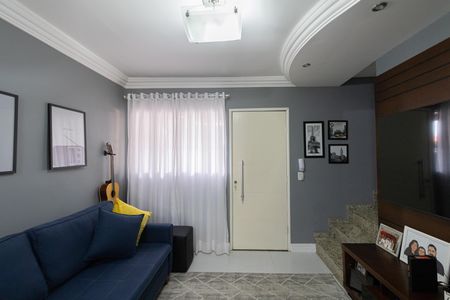 Casa de condomínio à venda com 66m², 2 quartos e 2 vagasSala