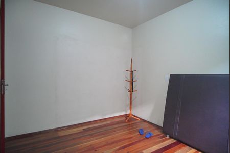 Casa à venda com 100m², 3 quartos e 1 vaga Casa à venda com 100m², 3 quartos e 1 vagaQuarto 1