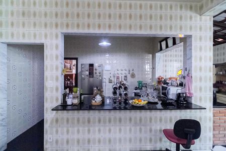 Casa à venda com 586m², 3 quartos e 6 vagas Casa à venda com 586m², 3 quartos e 6 vagasCozinha