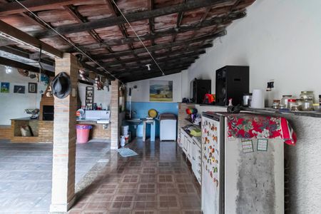 Casa à venda com 586m², 3 quartos e 6 vagas Casa à venda com 586m², 3 quartos e 6 vagasÁrea comum