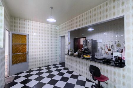 Casa à venda com 586m², 3 quartos e 6 vagas Casa à venda com 586m², 3 quartos e 6 vagasCozinha