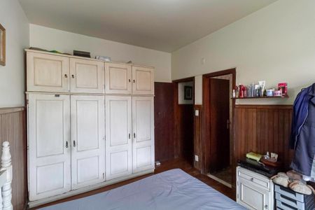 Casa à venda com 586m², 3 quartos e 6 vagas Casa à venda com 586m², 3 quartos e 6 vagasSuíte