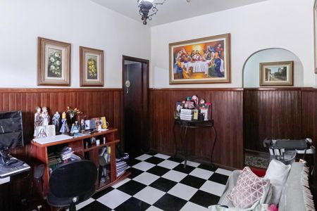 Casa à venda com 586m², 3 quartos e 6 vagas Casa à venda com 586m², 3 quartos e 6 vagasSala 2