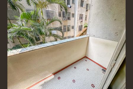 Apartamento para alugar com 78m², 2 quartos e sem vaga Apartamento para alugar com 78m², 2 quartos e sem vagaVaranda da Sala